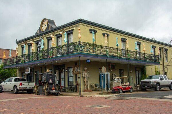Arlington texas walking tours for history lovers