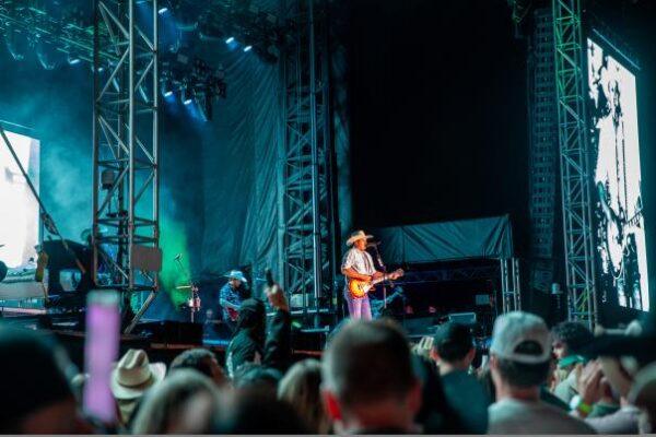 Best live music events in arlington texas this month
