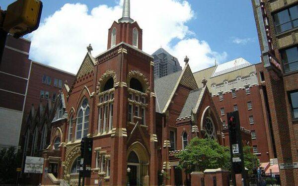 Dallas texas historic churches and cathedrals to visit