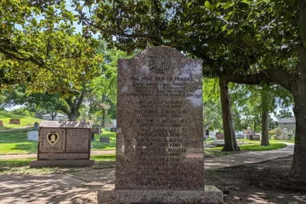 Historic cemeteries and monuments in texas