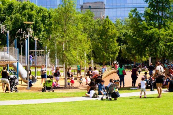 Houston parks with playgrounds and activities