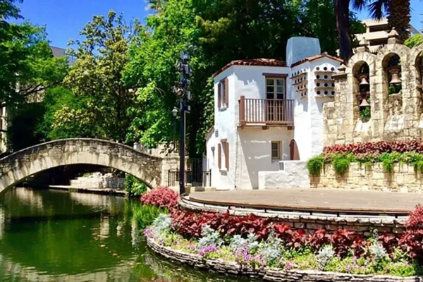 San antonio texas walking tours of historic landmarks