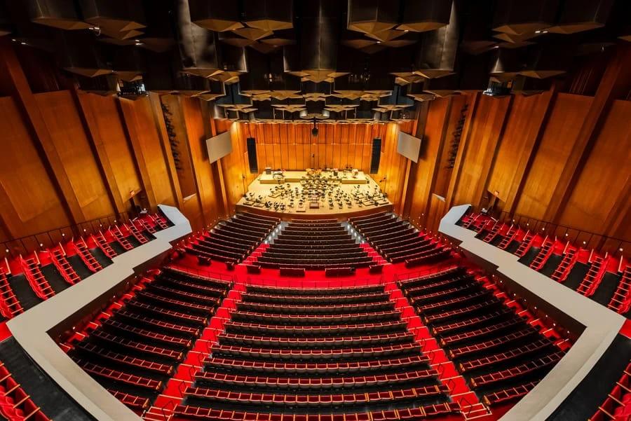 The houston theatre and performing arts scene