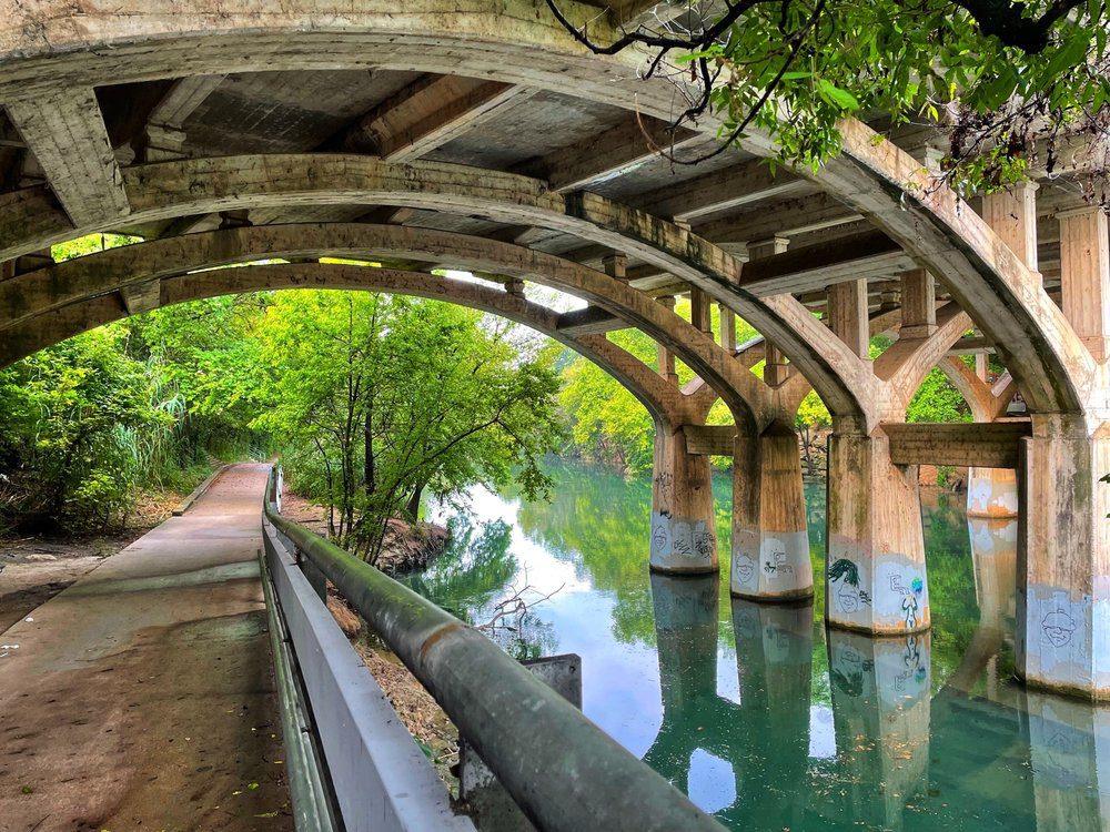 Top hiking and biking trails near lady bird lake austin texas