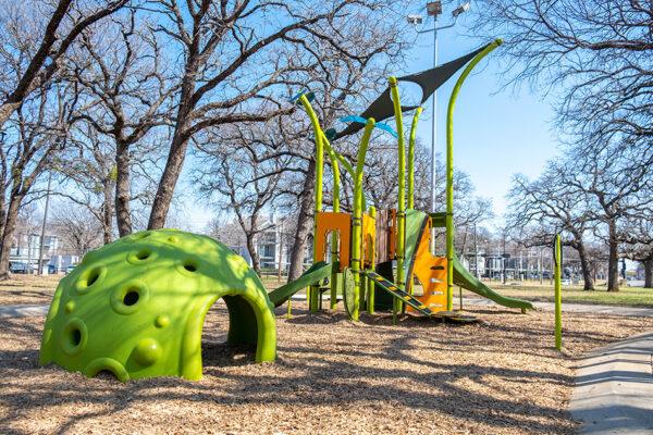 Top kid friendly parks and playgrounds in arlington texas