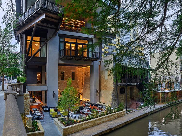 Top luxury hotels in san antonio texas