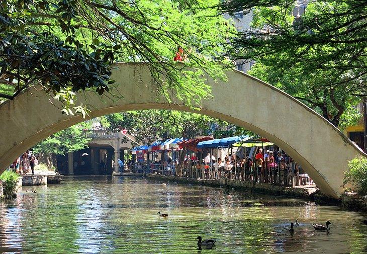 Top outdoor attractions in san antonio texas for tourists