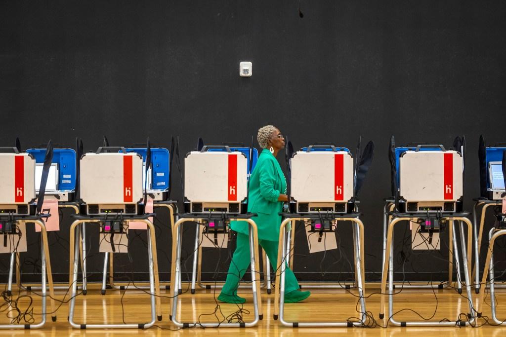 Texas Redistricting Court Order: Election Officials and County Parties Face Urgent Challenges Again