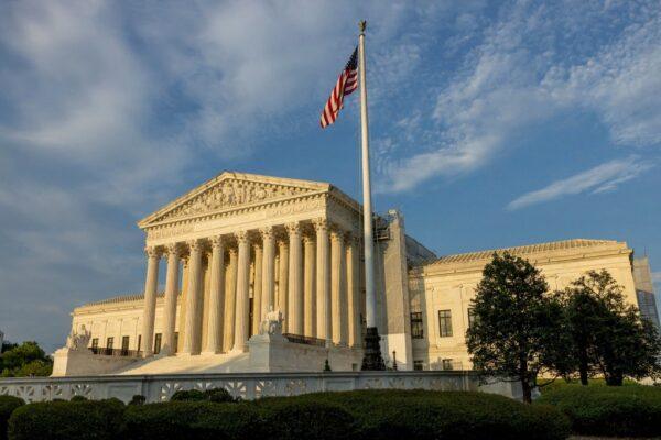 Supreme Court Reinstates Texas' New Congressional Map Temporarily