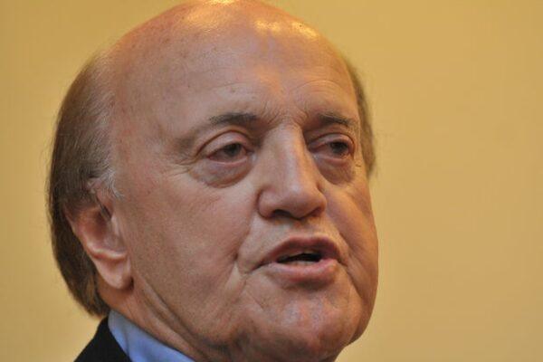 Pulitzer Prize Winning War Correspondent Peter Arnett Passes Away at