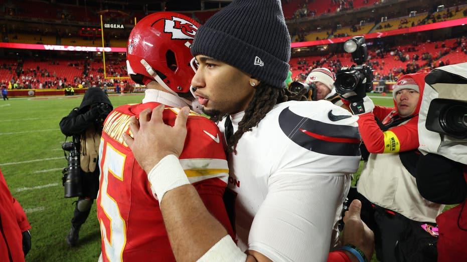 Texans Secure 20 10 Win Against Chiefs, Reviving Playoff Aspirations