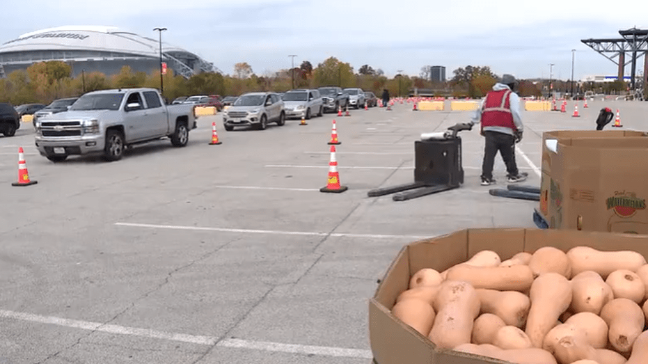 Massive Holiday Food Donation Event in Arlington Serves Thousands in Need
