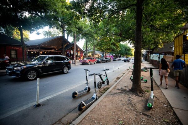 Exploring Austin's 2025 311 Calls: Loud Music, Coyotes, and Trash Concerns
