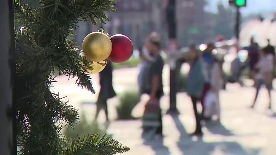 Last Minute Holiday Shopping: Shoppers Face Long Lines on Christmas Eve