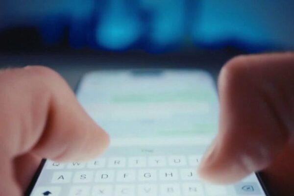 Texas Lawmaker Calls for TEA to Enforce Cellphone Ban in Schools