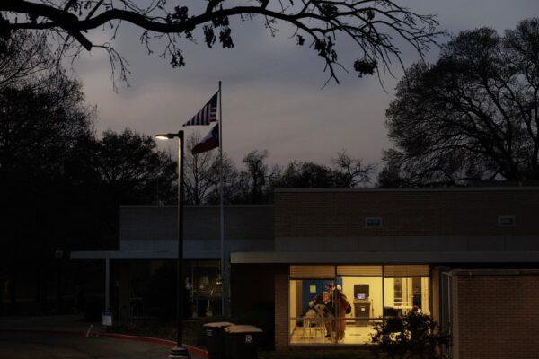 Dallas and Williamson Counties Discontinue Countywide Voting Sites for Primary Election Day