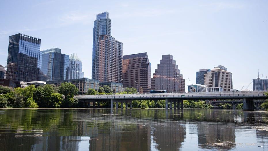 Austin Reaches Settlement on 80 Civil Lawsuits Against APD Officers