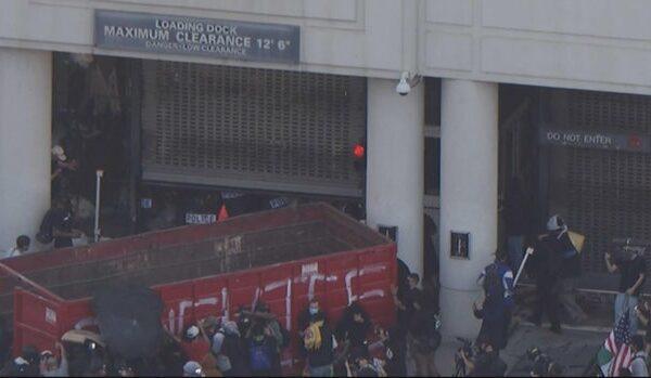 Los Angeles Downtown Protests: Tensions Rise as Protesters and Federal Agents Clash