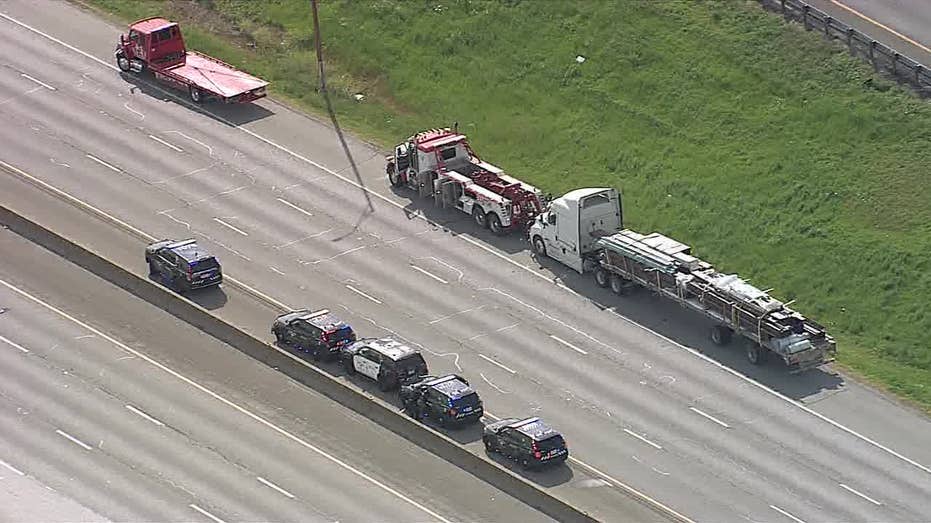 Major Eastbound I 30 Closure: 18 Wheeler Crash in Fort Worth