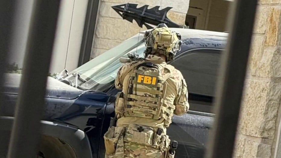 FBI Raids Del Valle Apartment Linked to Austin 6th Street Shooting Suspect