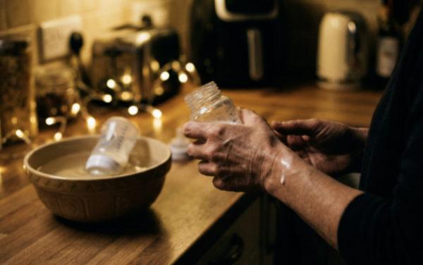Safe and Effective Methods to Warm Baby Bottles at Home