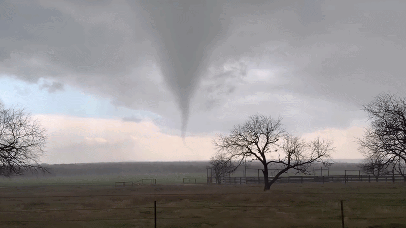 Severe Storms and Flooding Threats Persist in Dallas: Wind Advisory Alert
