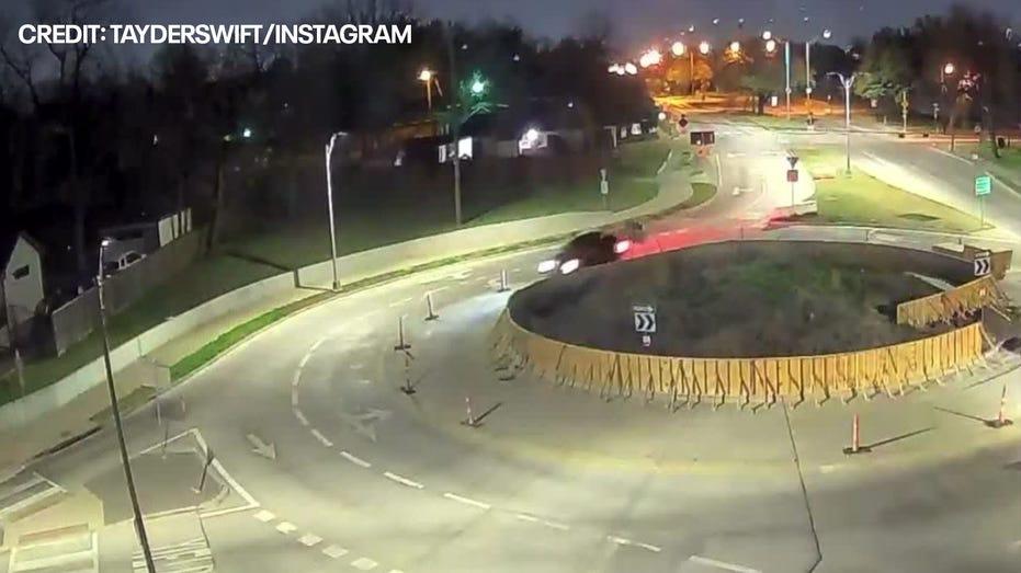 Another Crash at Oak Cliff Roundabout Despite New Protective Barrier Installation