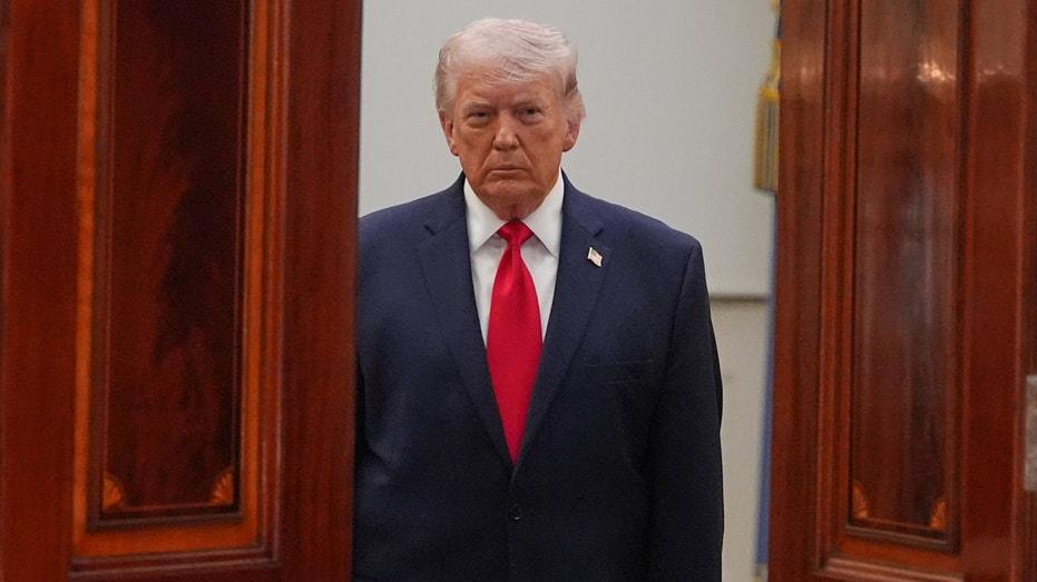 "Texas Democrats Demand Action: Urge Vance and Cabinet to Remove Trump Now"