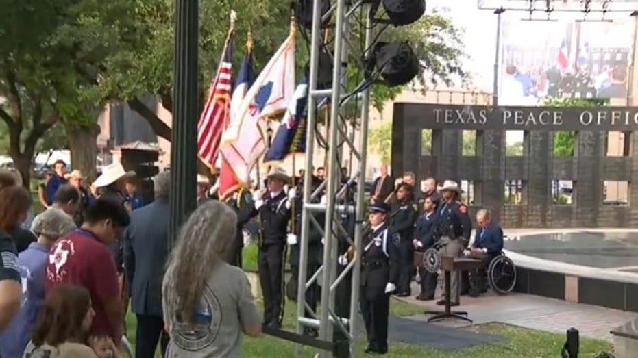 Texas Peace Officers Memorial Ceremony: Gov. Abbott Commemorates 25 Fallen Officers in Austin