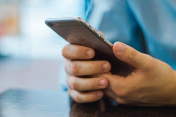 Total Wireless Employee Arrested for Transferring Customer's Nudes to Personal Phone: Shocking Affidavit Revealed