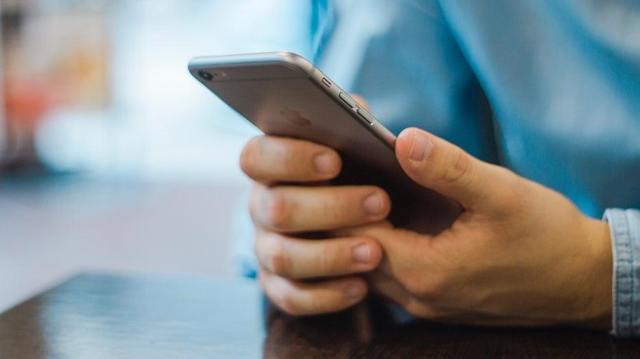 Total Wireless Employee Arrested for Transferring Customer's Nudes to Personal Phone: Shocking Affidavit Revealed