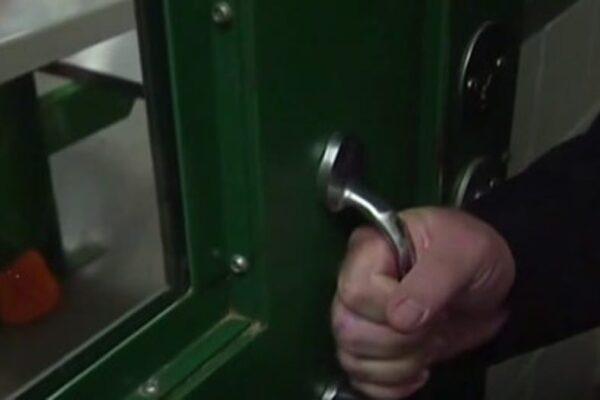 Ex Harris County Jailer Sentenced and Loses License for Assaulting Inmate with Handcuffs