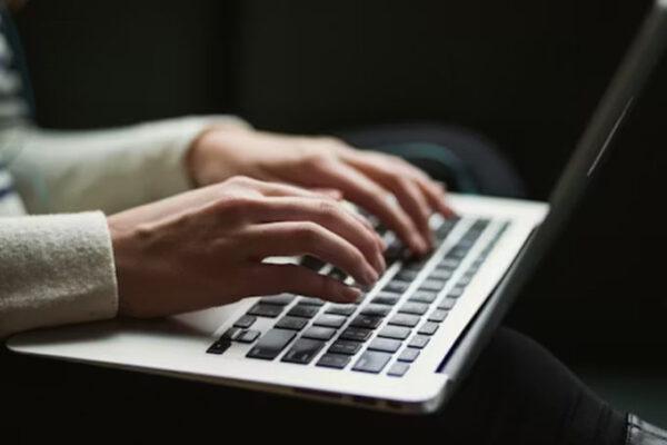 Enhancing AI Generated Content: Tips for Writers to Infuse Authentic Personality