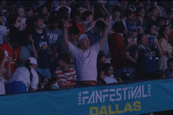 Dallas Fans Celebrate Every U.S. Goal Against Paraguay: Watch the Exciting Reactions!