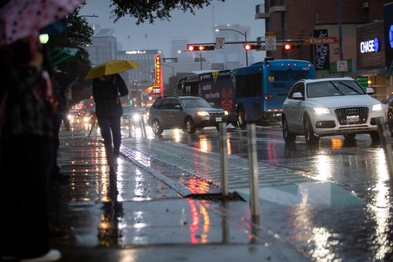 Flash Flood Warning Issued for Austin Area Until 6:15 AM Monday