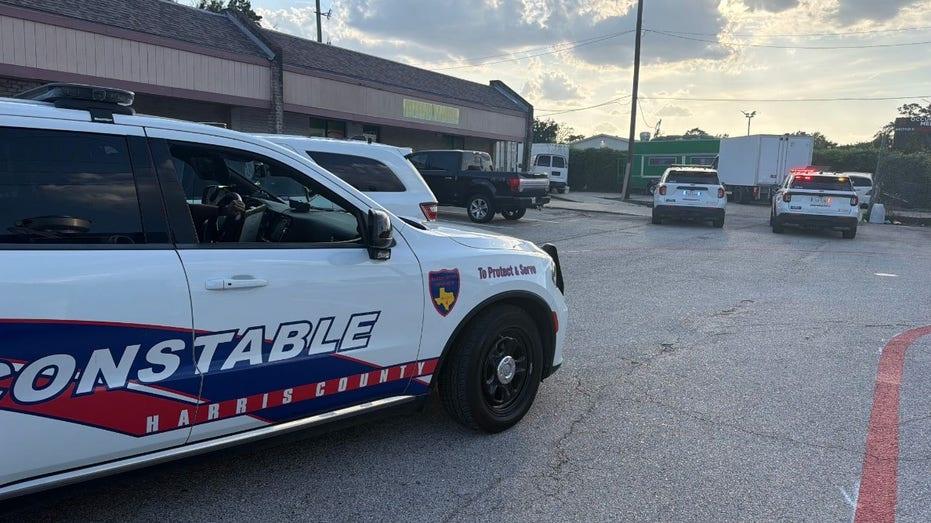 Body Discovered Behind Business on FM 1960 in Harris County