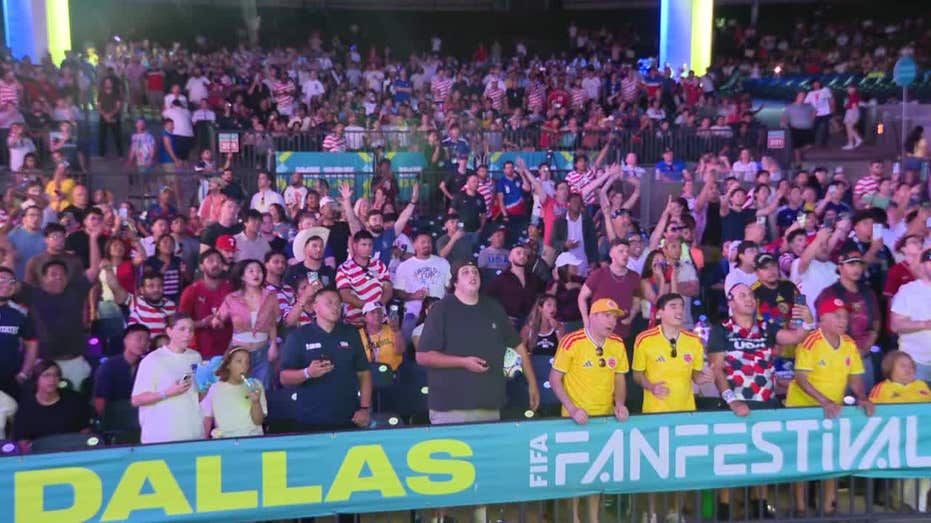 Mexico Fans Pack FIFA Fan Festival Main Stage in Dallas Despite Weather Delay