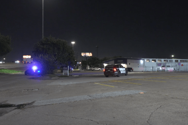 Woman Shot in Neck Near Gulf Freeway While in Business Parking Lot: Details and Investigation