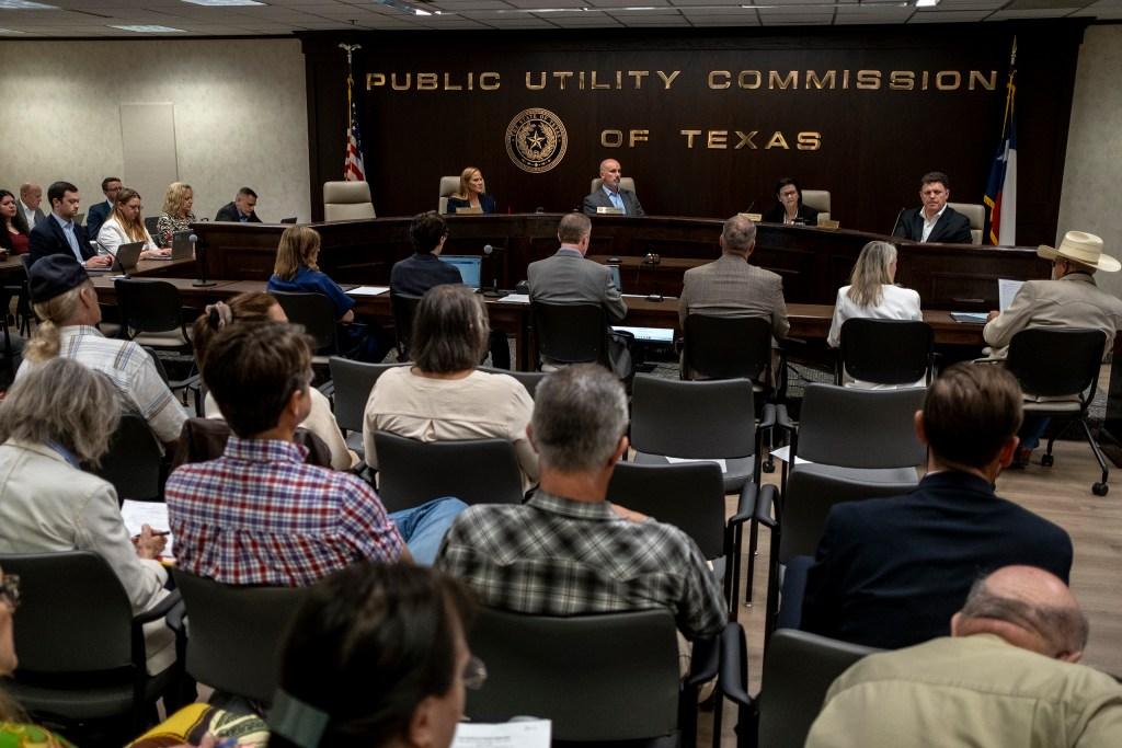 Texas to Review 300 Projects, Primarily Data Centers, Following Governor Greg Abbott's Directive