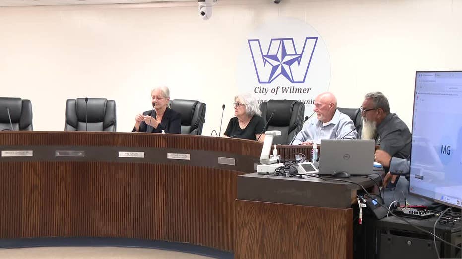 Wilmer City Council Holds First Meeting After Arrests of Two Officials