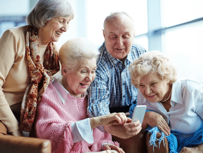 Dynamic Care Plans: Tailoring Support for Evolving Resident Needs in Assisted Living