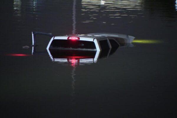 Tragic Discovery: Driver Fatally Shot Found in Submerged Vehicle at Fishtrap Lake, West Dallas