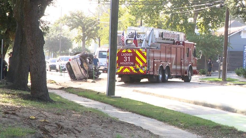 Burglary Suspect from Heights Dies in Crash While Fleeing from Police