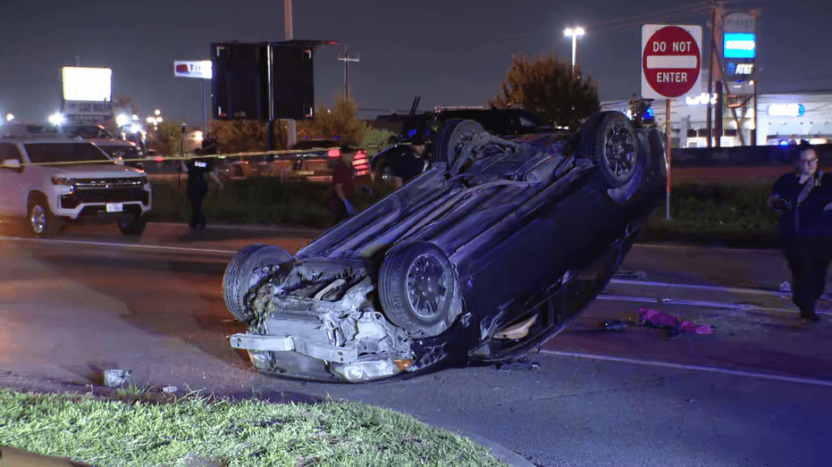 Fatal Accident on Interstate 10: Three Car Collision Results in Fatality in Westbound Lanes Near Freeport