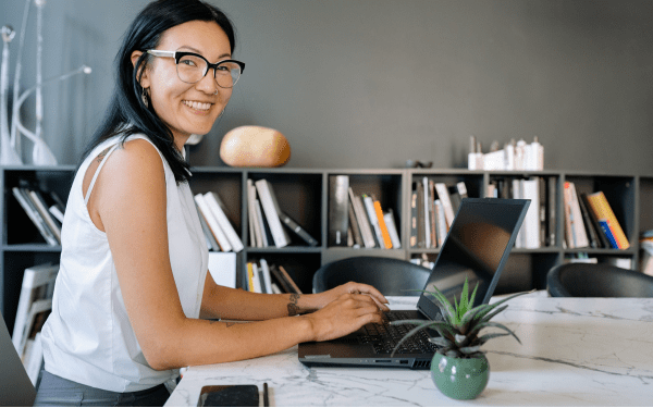 Launching a Business with Confidence: Essential Tips to Overcome Fear and Succeed