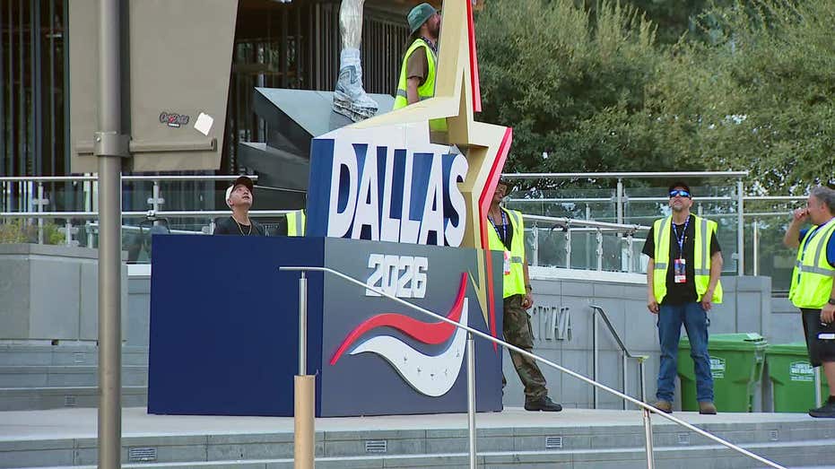 Victory Park Residents Navigate Security Measures for Republican Midterm Convention