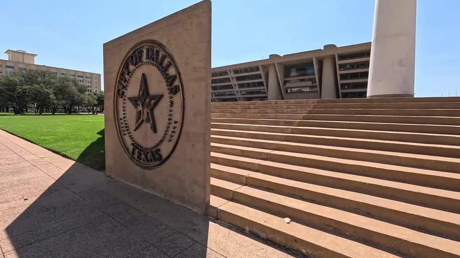 Dallas Leaders Approve $5.7 Billion Budget Featuring Layoffs and Budget Cuts