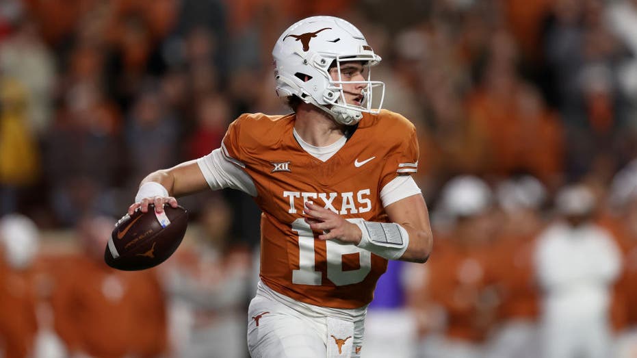 Texas Longhorns Make Epic Comeback from 20 Point Deficit to Shock No. 1 Ohio State 24