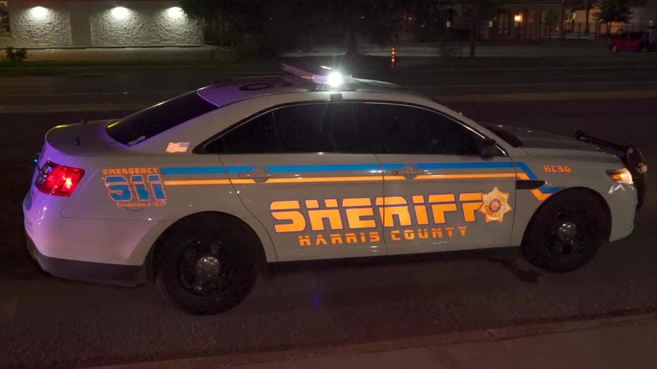 Rollover Crash on US 90 at Old Beaumont Hwy. Traps Driver in Harris County – Road Closure Update