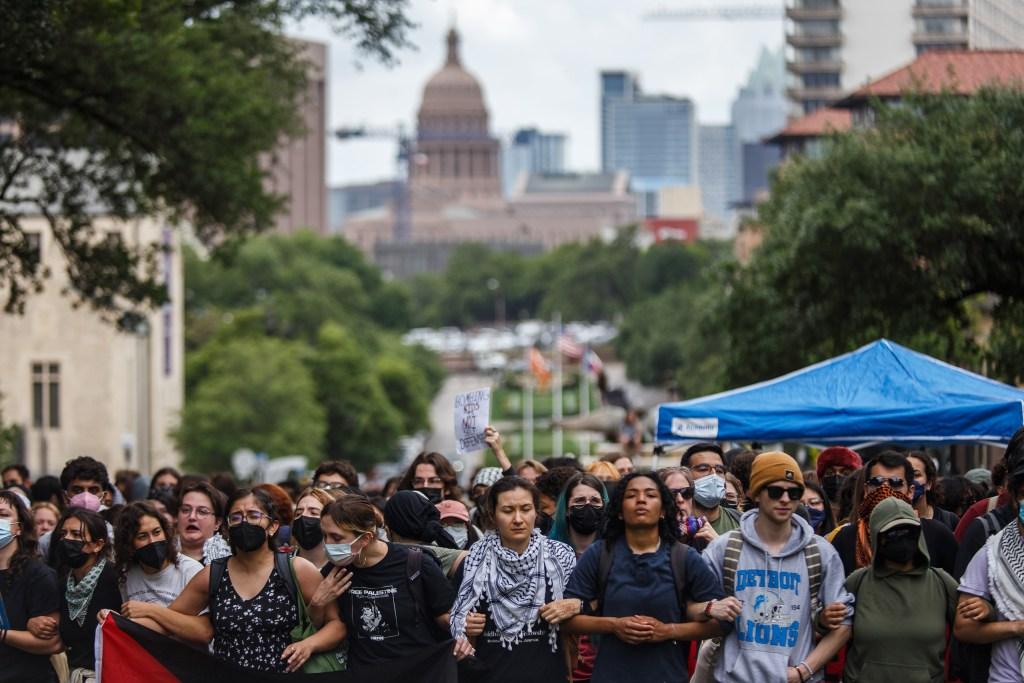 Texas College Campus Protest Law Under Fire: A First Amendment Challenge Explained